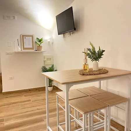 Pied A Terre - Centro - Chiaia 