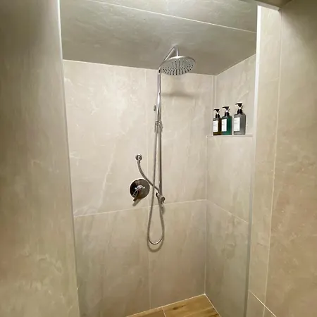 Pied A Terre - Centro - Chiaia 
